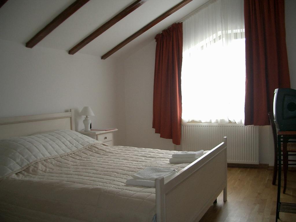 Pensiunea Funivia Sacele Room photo